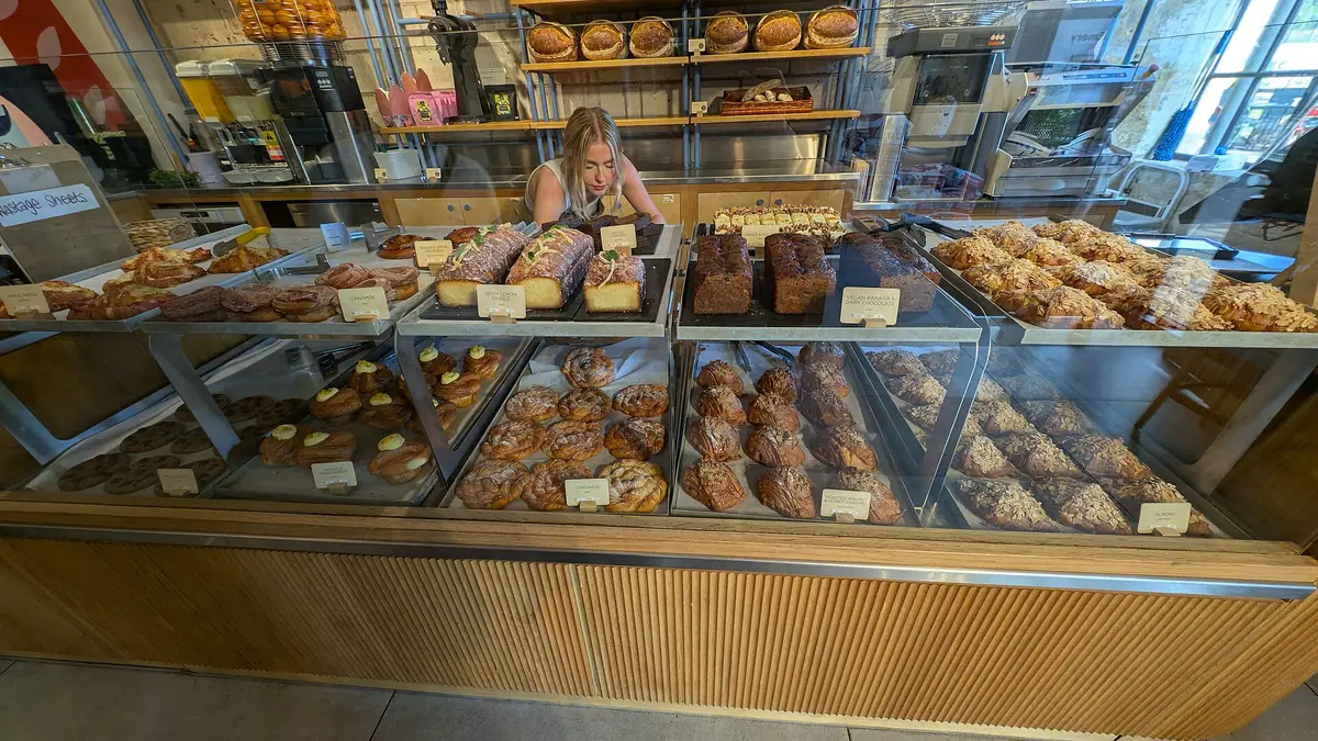Oliver's Bakery – bakery in Blyth town centre